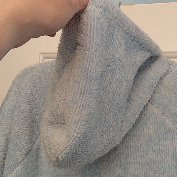 PJ Couture Soft Fuzzy Poncho Cape Bat Wing Hoodie - Picture 7 of 8